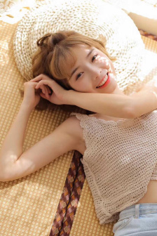 美女吃牛鞭